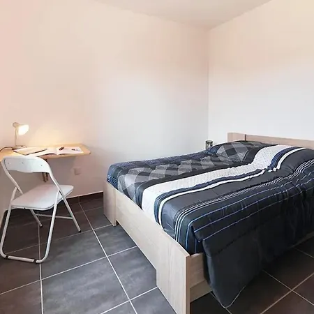 Maison Charmante Avec Jardin A